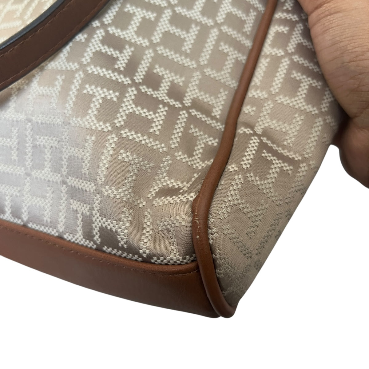 cartera Tommy Hilfiger logotipad café