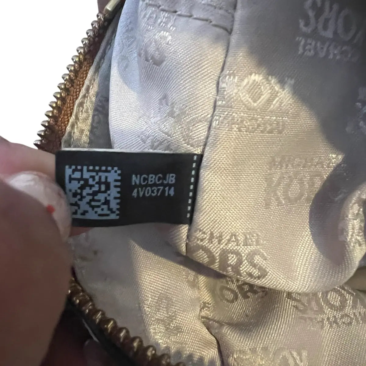 cartera Michael Kors cuero saffiano camel