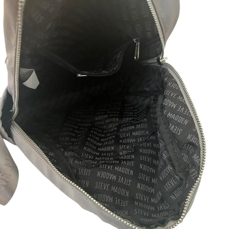 mochila Steve Madden acolchada gris