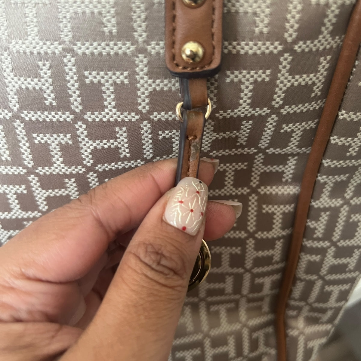 cartera Tommy Hilfiger logotipad café