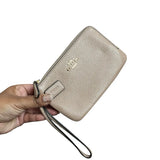 wrislet doble coach beige